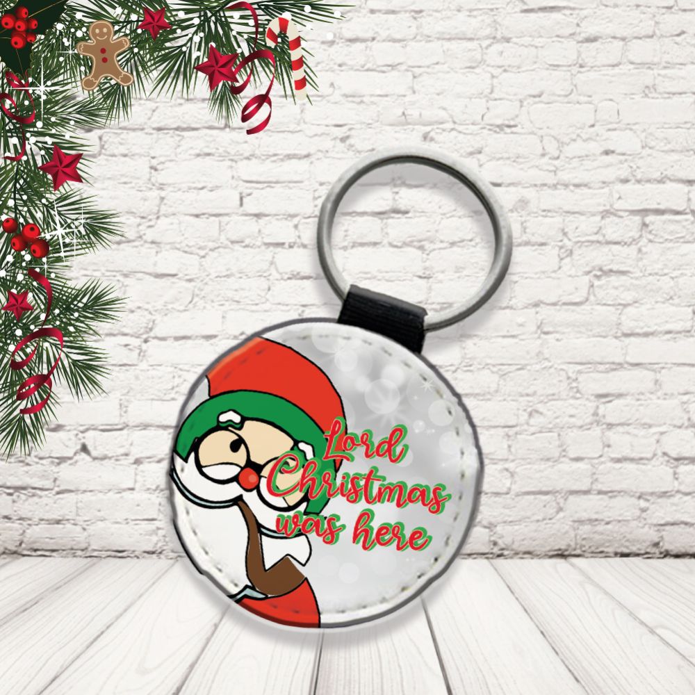 Portachiavi in Eco Pelle Simpatico Natalizio Divertente per Natale Decorativo Chiavi Casa Idea Regalo Originale Personalizzabile con nomi Famiglia ''LORD CHRISTMAS''