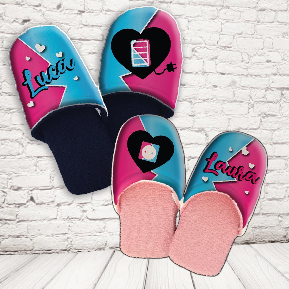 coppia pantofole ''AMORE RICARICA''