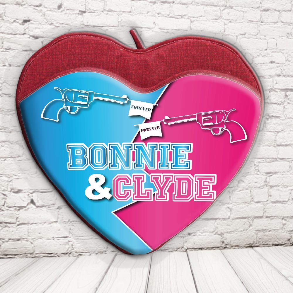 CUSCINO PORTA OGGETTI ''BONNIE E CLYDE PISTOLE''