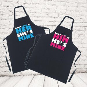 coppia grembiuli ''DONT LOOK'' NERE