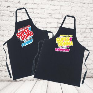 coppia grembiuli ''SUPER UOMO E DONNA'' NERI