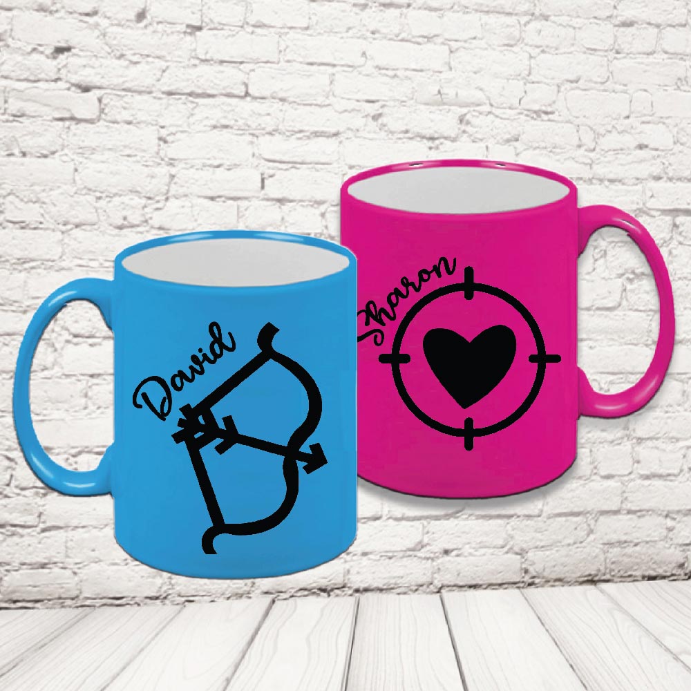 COPPIA TAZZE FLUO '' HO FATTO CENTRO''