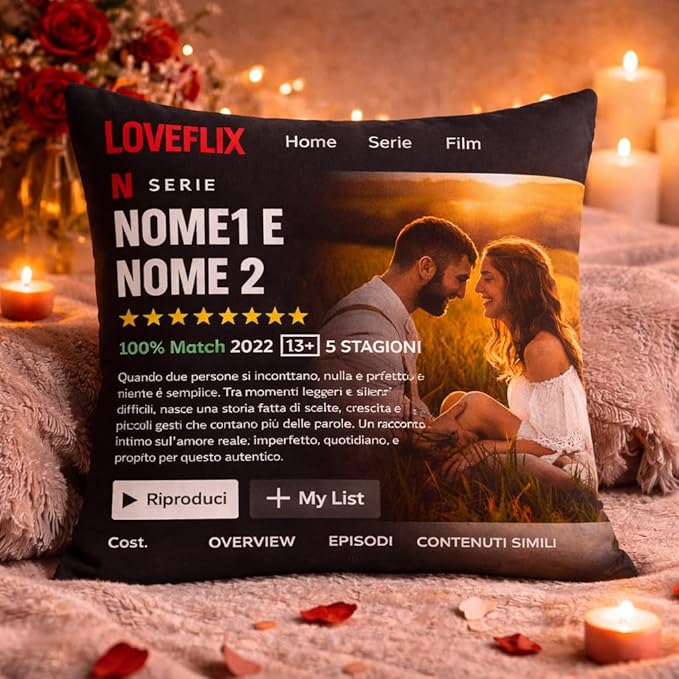Cuscino in Velluto Quadrato con Morbida Imbottitura Personalizzato NTFLIX con Nomi, Dedica e Foto, Idea Regalo Anniversario per Lei e Lui San Valentino Coppia stile STREAMING