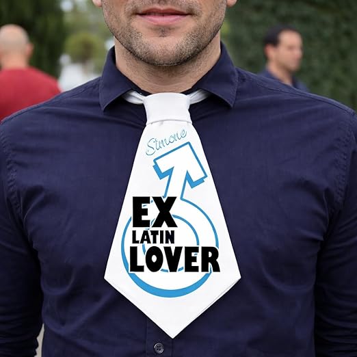 Cravattone per Uomo Addio al Celibato Matrimonio con Stampa Personalizzata per Sposo ed Amici Grafica Divertente Gadget Originale per Festa ''EX LATIN LOVER''