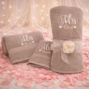 SET ASCIUGAMANI ''MR E MRS''