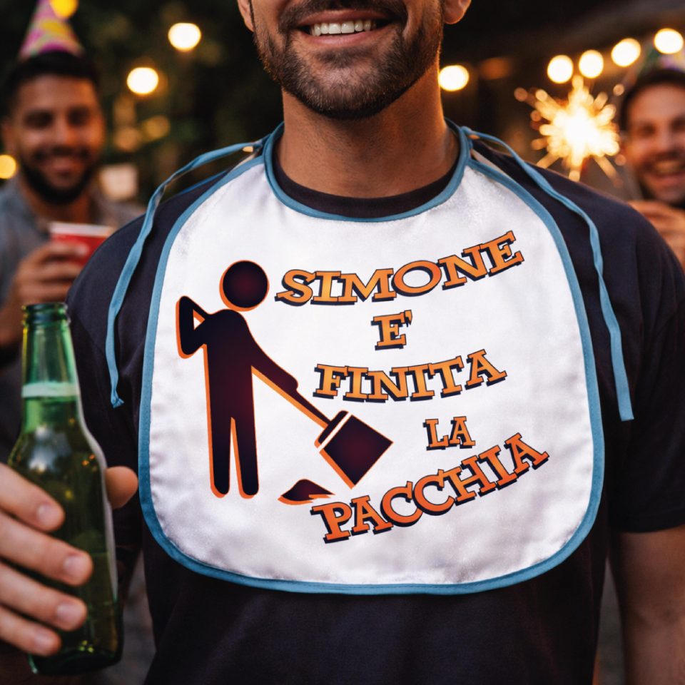 Bavettone Bavetto per Addio al Celibato Uomo Sposo, Grafica Divertente Gadget Originale Unica, Festa Addio al Celibato ''PACCHIA FINITA''