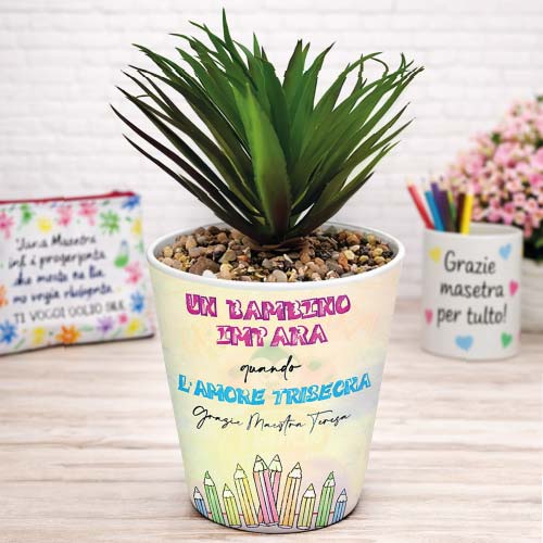 Vaso Vasetto ''L'AMORE INSEGNA'' in ceramica per pianta Personalizzato, idea regalo di classe fine anno scolastico Maestra asilo nido, scuola materna, elementare infanzia e primaria