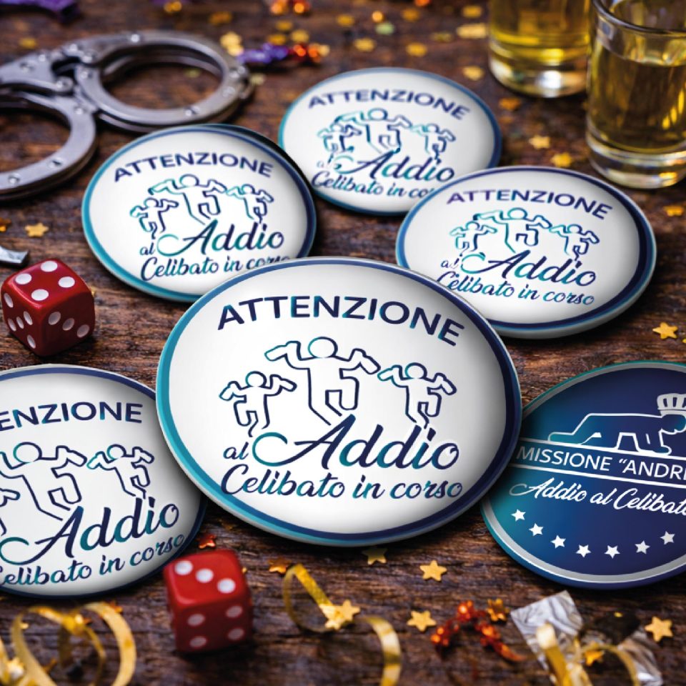 Spille Celibato Divertenti – Set Completo Team Sposo + Spilla “MISSIONE SPOSO” – Gadget Festa Addio al Celibato