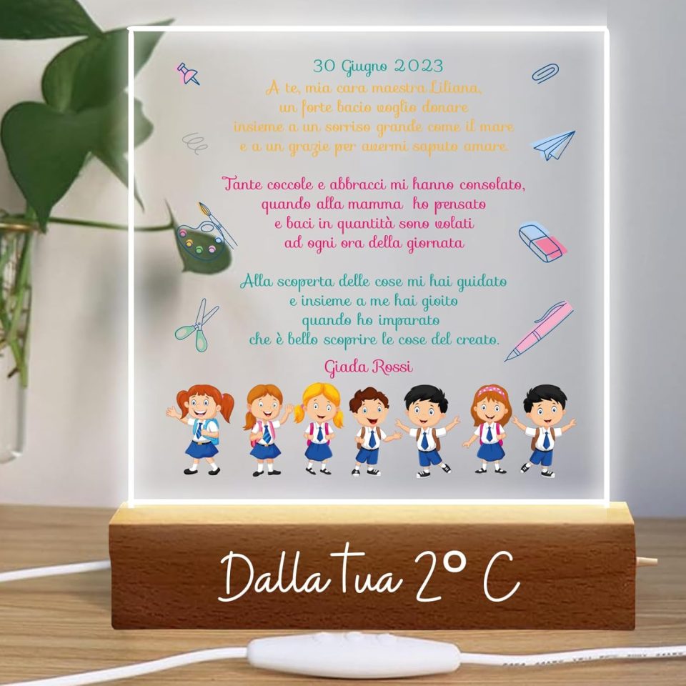 Lampada a led da notte personalizzata con Nomi alunni classe e sezione Luce notturna in Plexiglass Trasparente cornice in legno - Idea Regalo Maestra fine anno Scolastico ''DEDICA A TE''