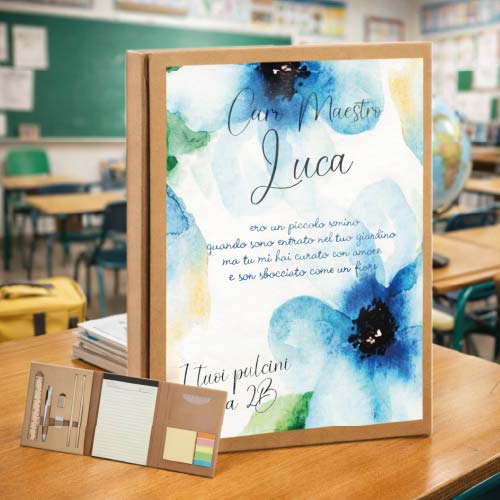 Quaderno A5 Blocco Note Appunti con Penna Foglietti Adesivi a Righe Personalizzabile con Nome Classe - Idea Regalo per Maestro Insegnante Scuola Primaria Asilo Elementare fine anno FLOWERS