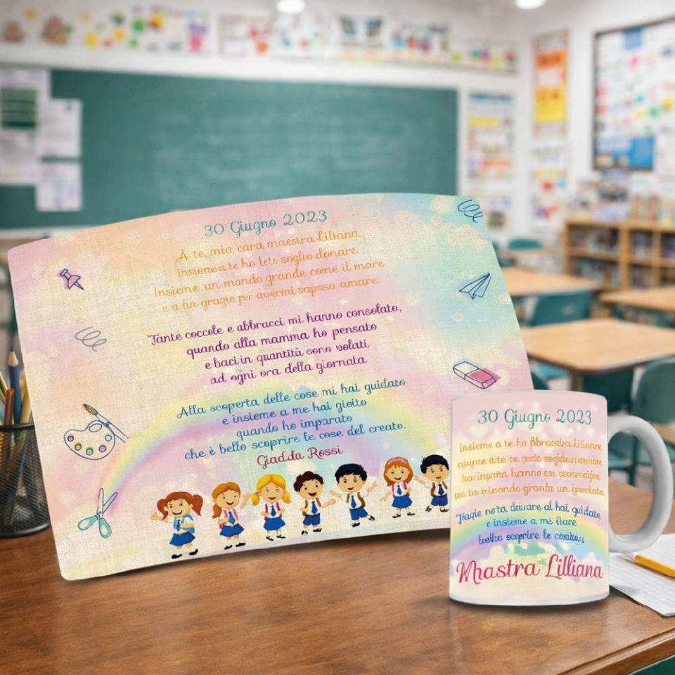 Kit Tovaglietta Tazza colazione Personalizzato ''LA DEDICA'' idea regalo di classe fine anno scolastico Maestra asilo nido, scuola materna, elementare infanzia e primaria