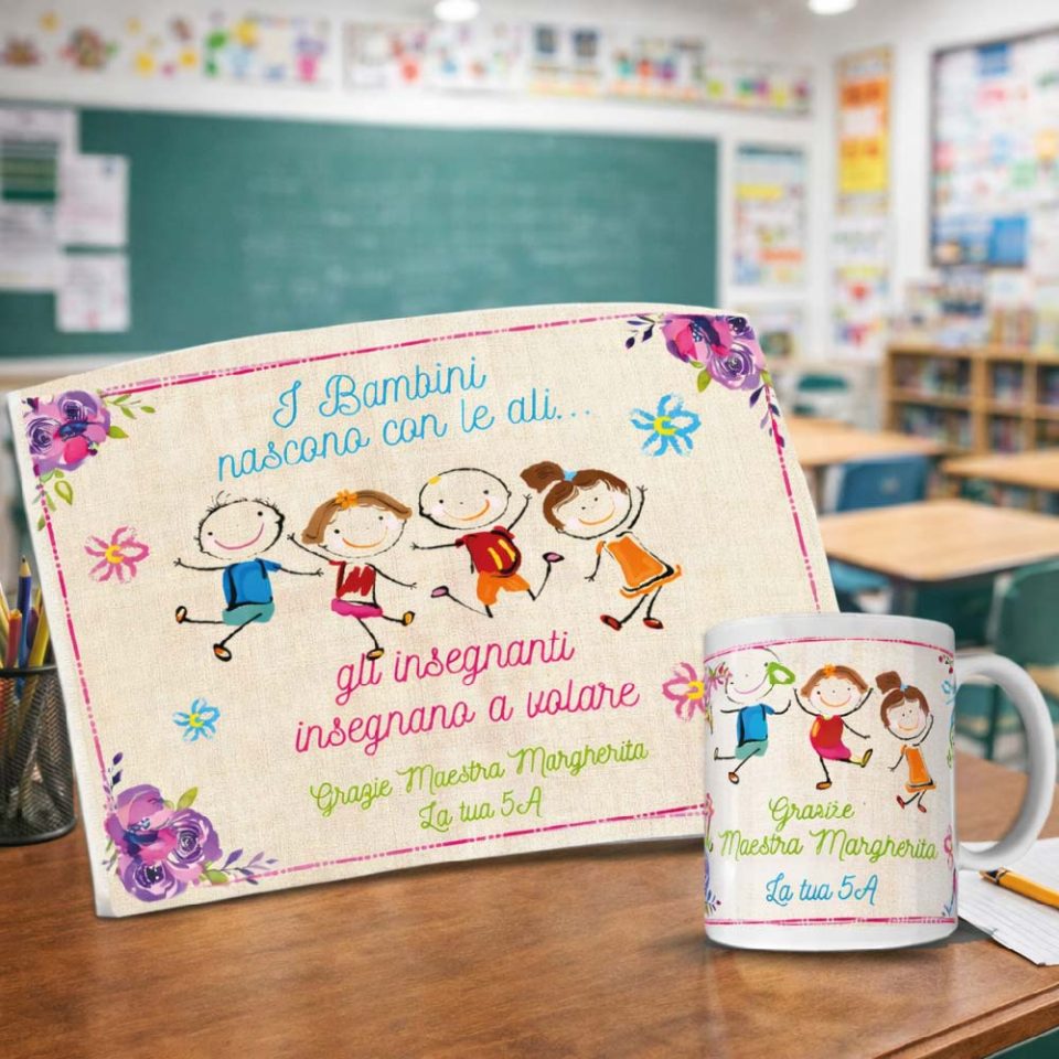Kit Tovaglietta Tazza colazione Personalizzato ''INSEGNANO A VOLARE'' idea regalo di classe fine anno scolastico Maestra asilo nido, scuola materna, elementare infanzia e primaria