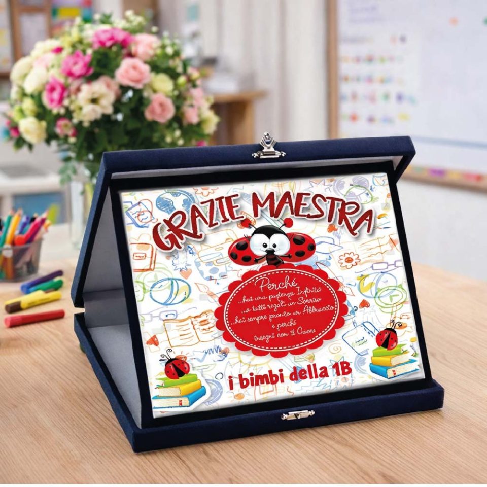 Targa Personalizzata ''COCCINELLA'' Astuccio in Legno Blu Idea Regalo di Classe fine Anno Scolastico Maestra Asilo Nido, Scuola Materna, elementare Infanzia