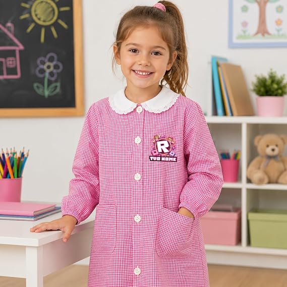 Grembiule Scuola Materna Asilo Infanzia Bimba Bambina a quadretti Rosa con Bottoni Personalizzato con nome Personaggio RBLOX, Made in Italy, 3 4 5 6 7 Anni